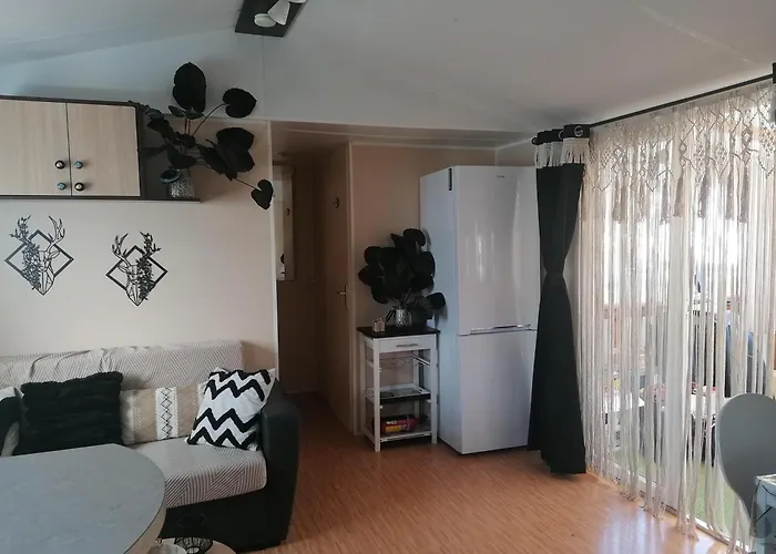 Campeggio Mobilhome Cosy Spacieux 42m2, Climatise, Tv & Ll, 3 Vic-la-Gardiole